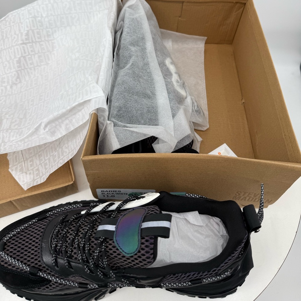 Steve Madden Baries Sneakers Black White Chunky Dad Shoes Tech Runner Streetwear - Picture 13 of 13